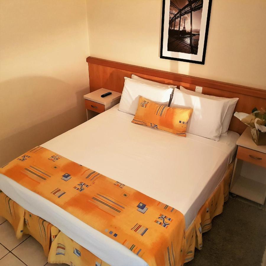 Hotel Cristal Rio Claro Bagian luar foto