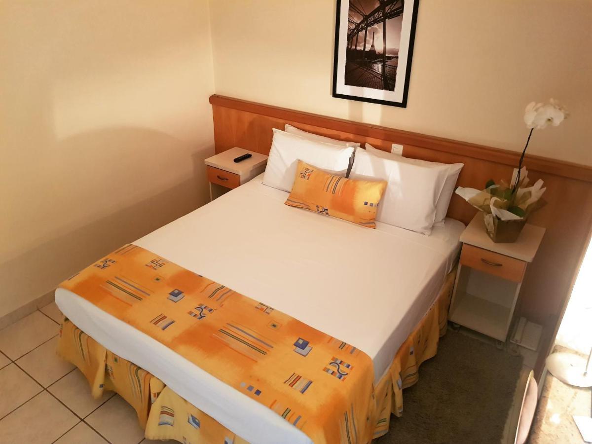 Hotel Cristal Rio Claro Bagian luar foto
