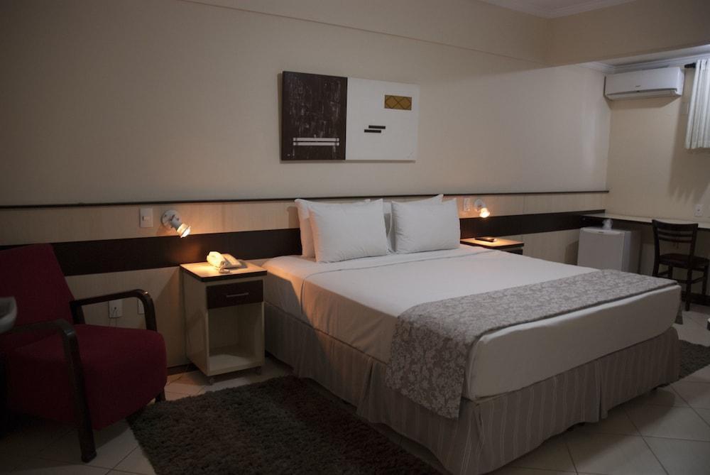 Hotel Cristal Rio Claro Bagian luar foto
