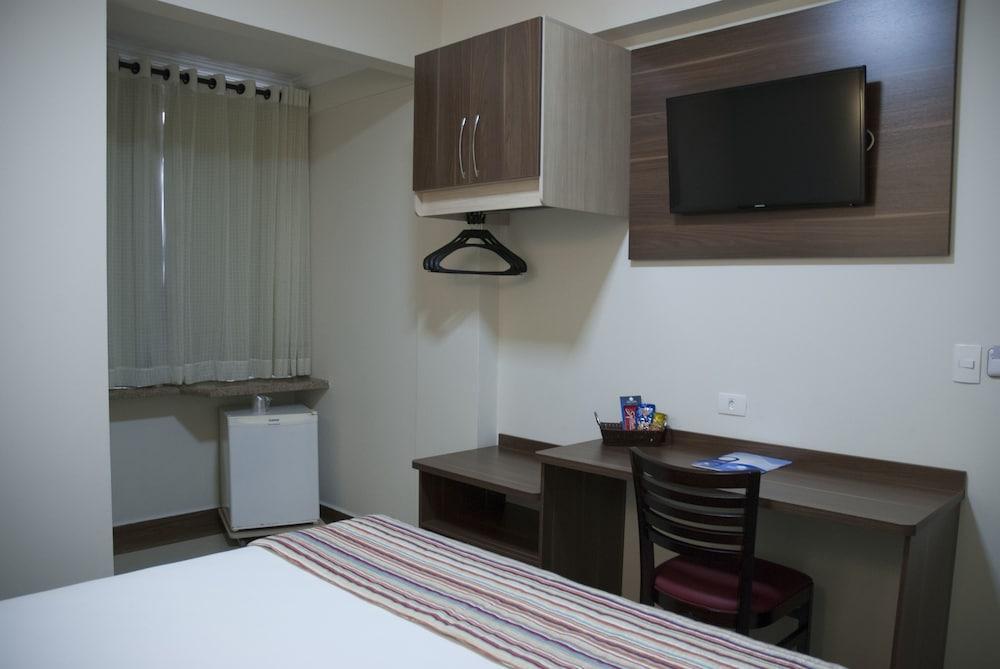 Hotel Cristal Rio Claro Bagian luar foto