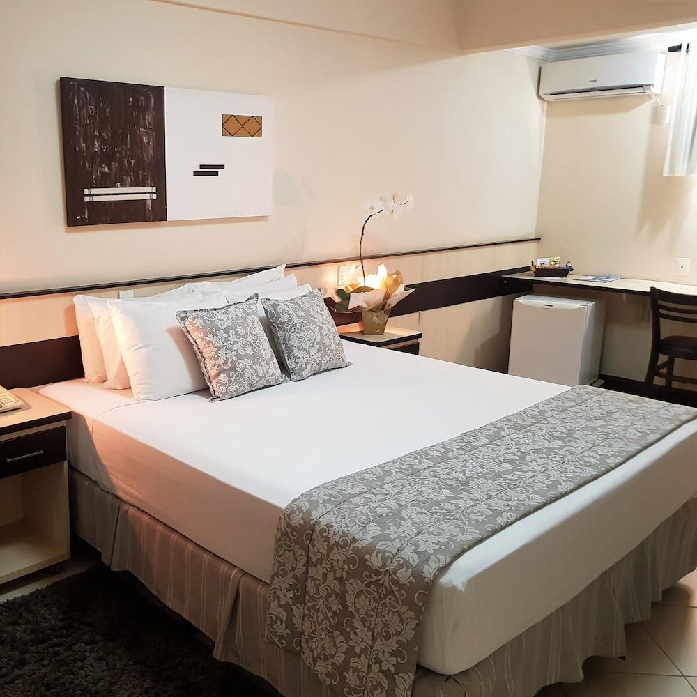 Hotel Cristal Rio Claro Bagian luar foto